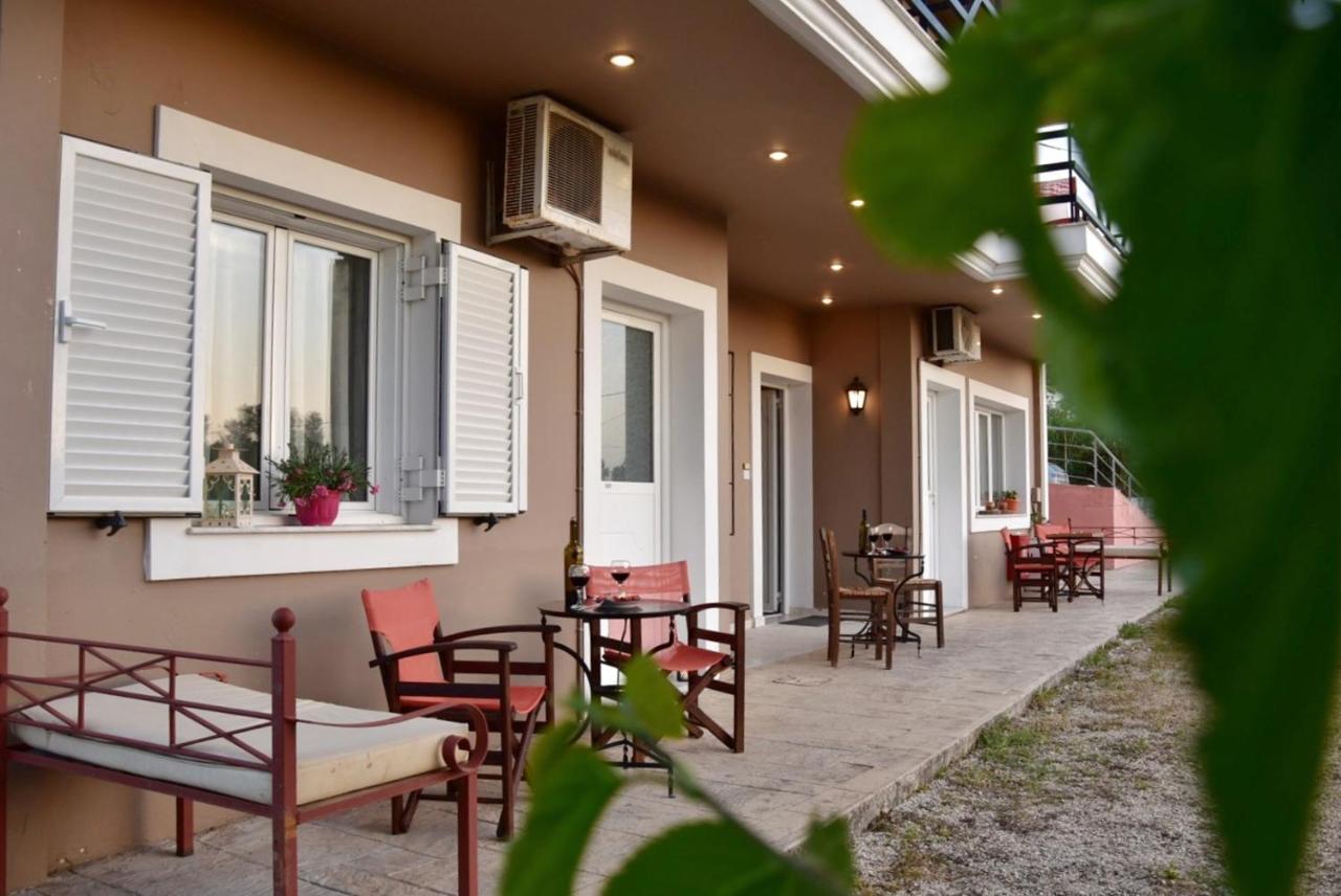 Anemomylos Apartments Lixouri Ngoại thất bức ảnh