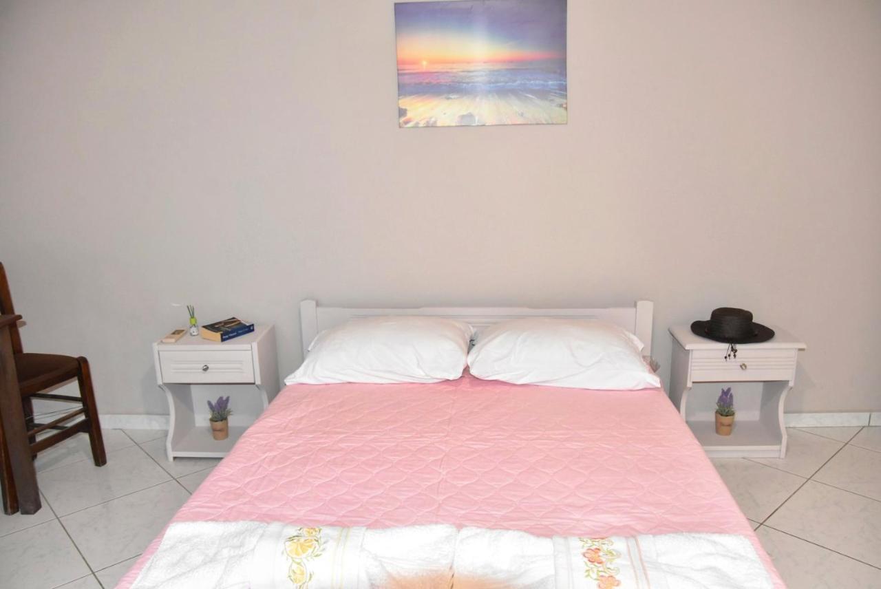 Anemomylos Apartments Lixouri Ngoại thất bức ảnh